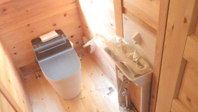 トイレリフォーム施工を確認